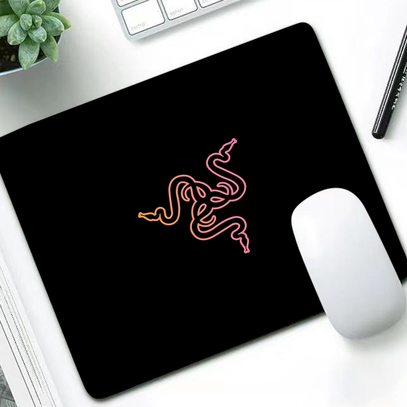 Razer Luxury Mouse Pad Anime G – Laptop Office Accessories Bewertung und Preis