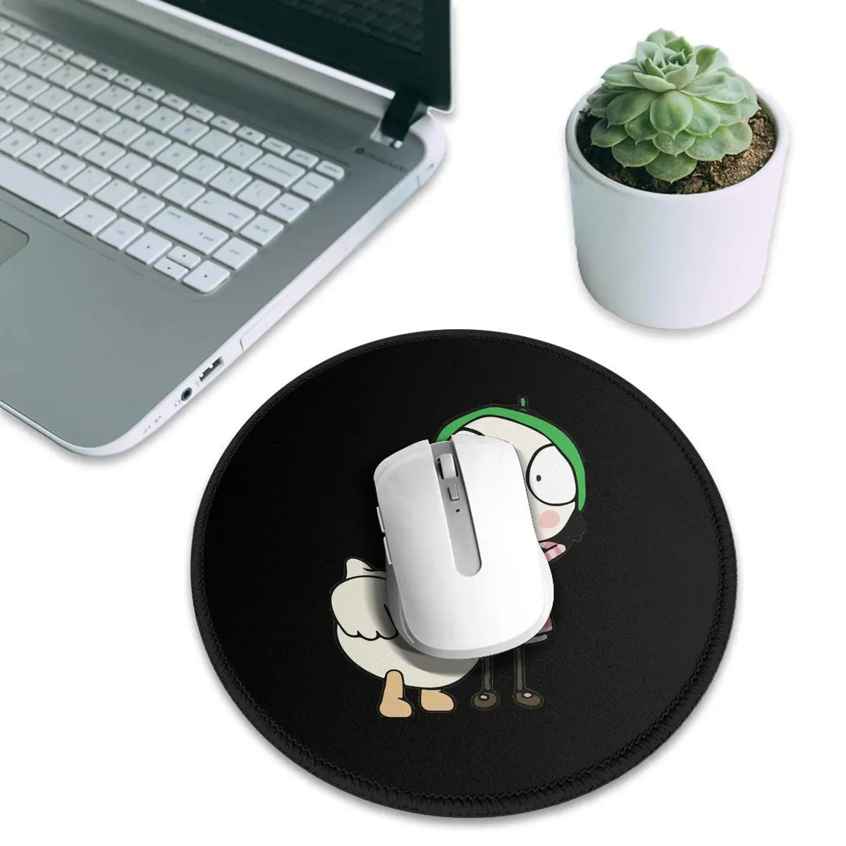 Sarah And Duck Having Fun Roun – Laptop Accessories To Have Bewertung und Preis